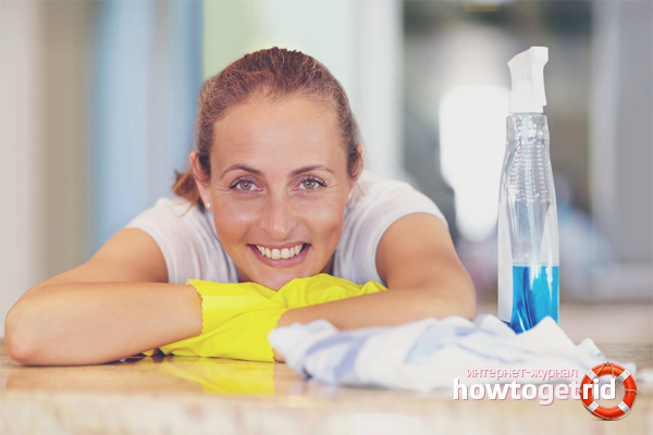 Nous nettoyons les étagères en verre, les miroirs, le plastique du calcaire