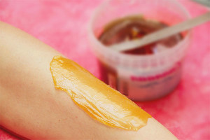 Comment dégraisser la peau avant le shugaring