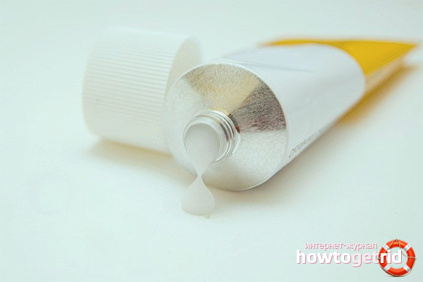 Préparations pharmaceutiques pour les taches de vieillesse