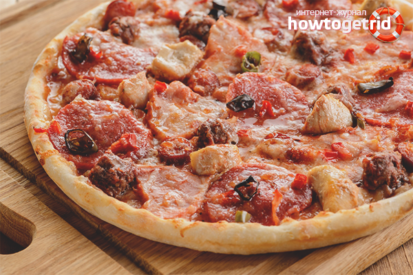 Pizza à la viande dans la poêle