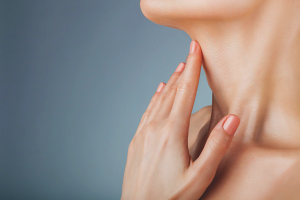 Comment éliminer les rides du cou