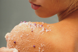 Comment faire un gommage pour le corps