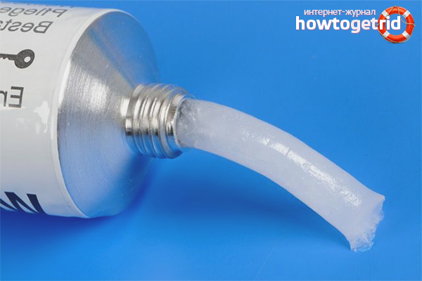 Vaseline cosmétique pour enlever le mascara