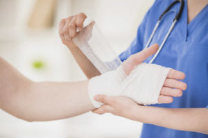 Premiers soins en cas de brûlure à l'eau bouillante